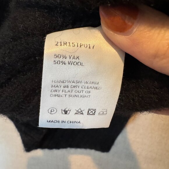 NAP Yak Wool Blend Black Turtleneck Sweater Cozy Luxury Knit Women's - Picture 6 of 7